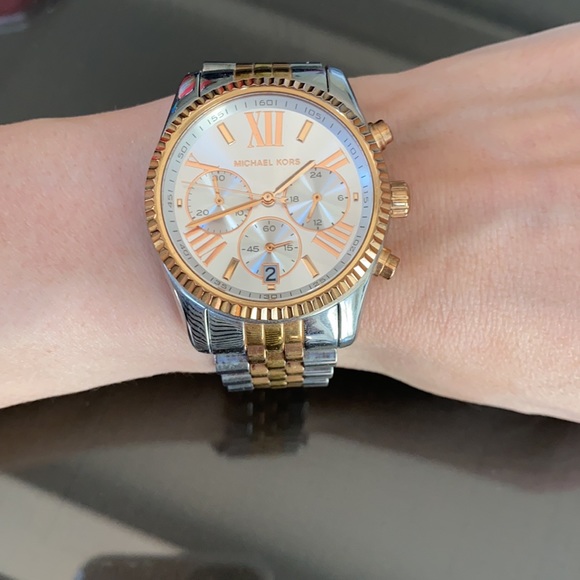 Watch - Picture 2 of 4